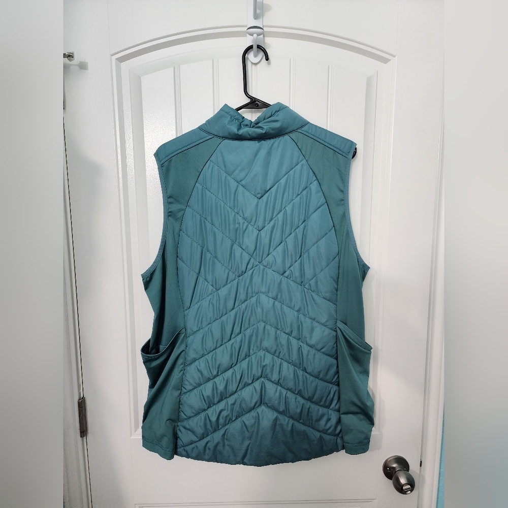 Maurices Active Quilted Puffer Vest in Wanderlust Teal, Size XXL - Picture 4 of 4